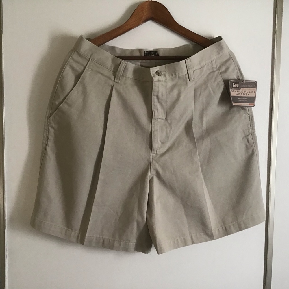 LEE Women’s Single Pleat Shorts Size 16 NWT